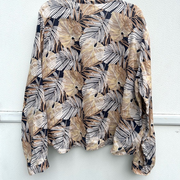 C&C California Linen Top Women XL Leaf Print Neutral Multi Button Front Resort - Picture 14 of 15